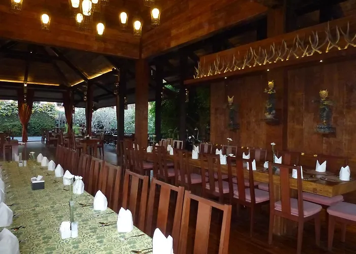 Puri Bambu Hotel 3*