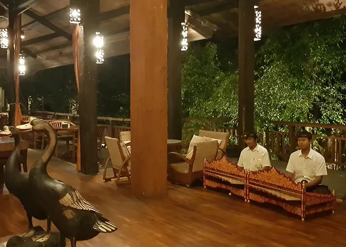 Hotel Puri Bambu