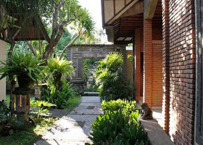 Hotel Puri Bambu