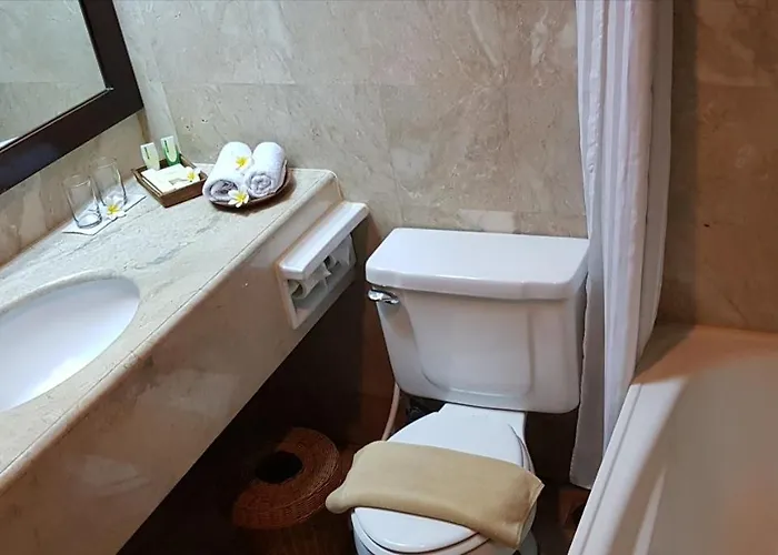 Puri Bambu Hotel 3*